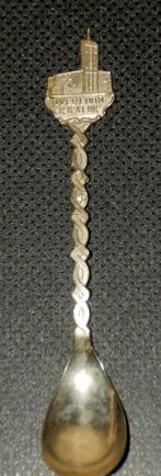 Tl411 theelepeltje overloon rooms katholieke kerk, Ophalen of Verzenden, Gebruikt, Overige materialen