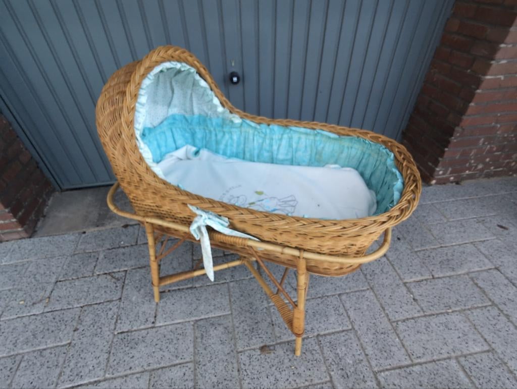 Rieten wieg, Ophalen, Gebruikt, Wieg