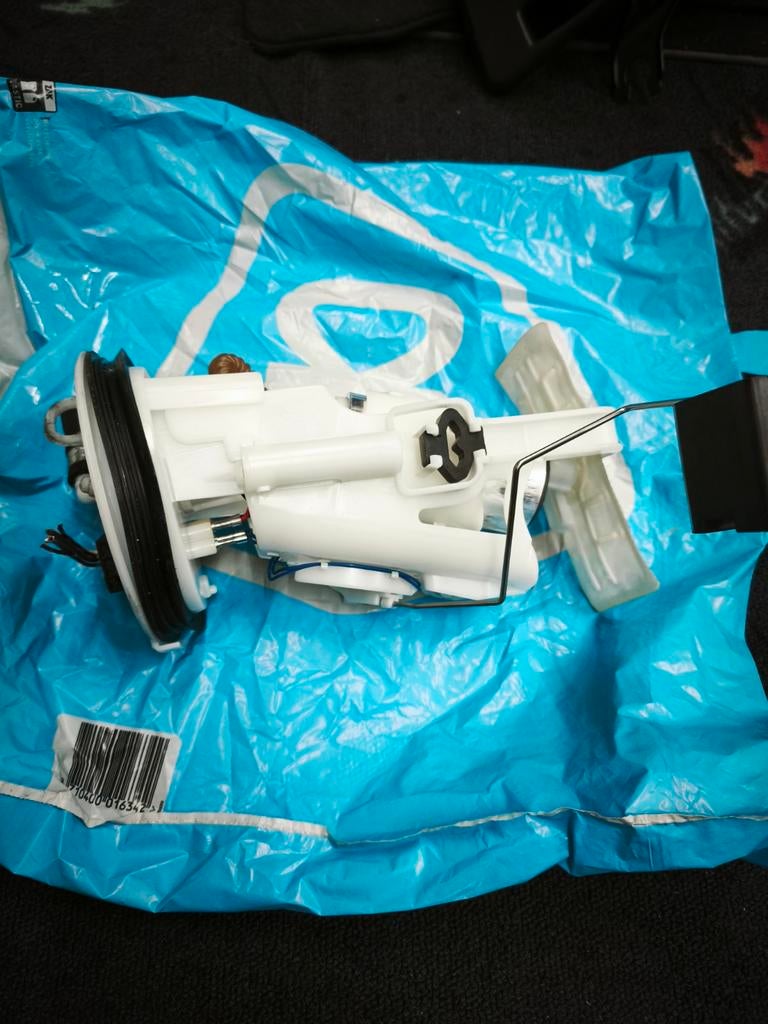 Brandstofpomp benzine pomp BMW E46 320 m54b22 benzinepomp, Ophalen, B, W, BMW