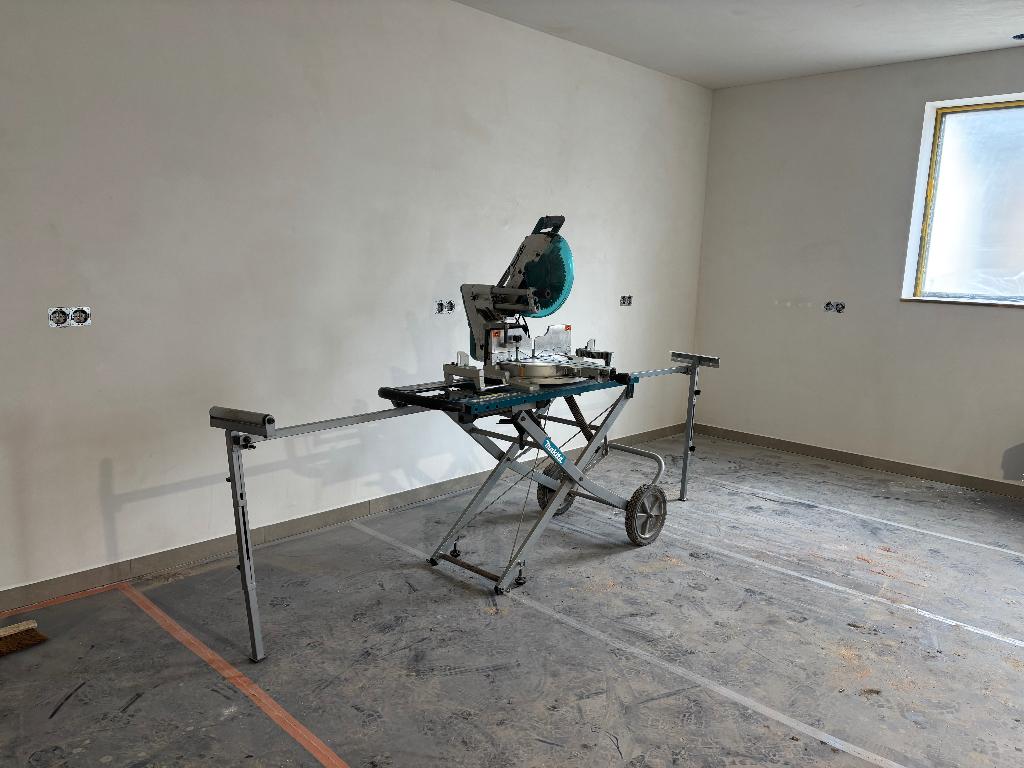 makita ls1219L afkortzaag icm WST01N onderstel, Doe-het-zelf en Verbouw, Gereedschap | Zaagmachines, Ophalen, 70 mm of meer, Zo goed als nieuw