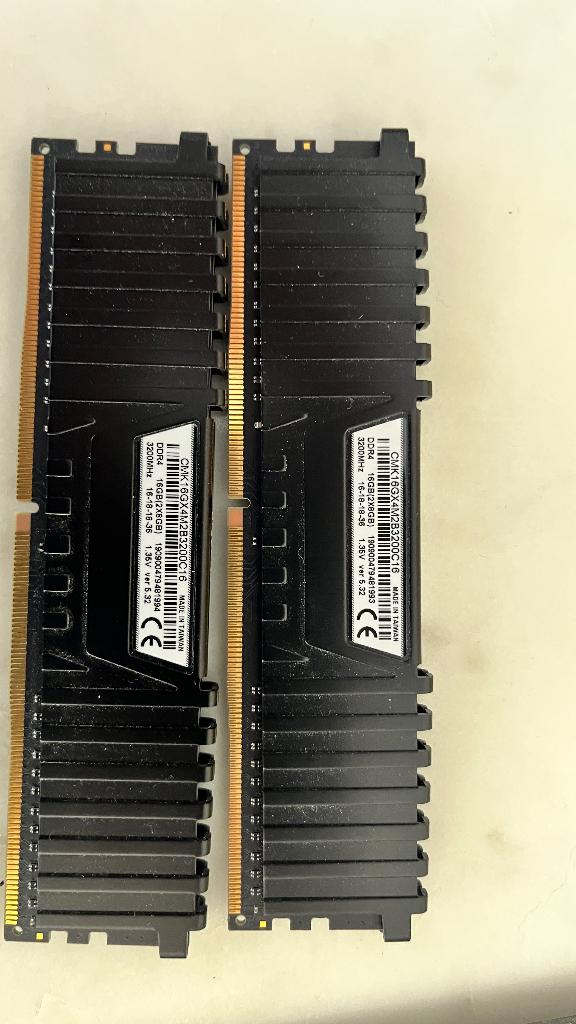 4x8 GB RAM DDR 4 (32 in totaal) - ook los, Computers en Software, RAM geheugen, Ophalen, Gebruikt, 2133-3200, 32 GB