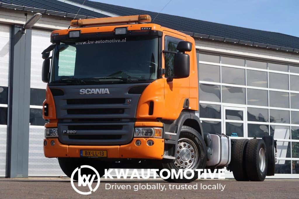Scania P280 6X2/ Chassis cabine with PTO only 218646 KM, Auto's, Vrachtwagens, Automaat, Euro 5, Leder, Bedrijf