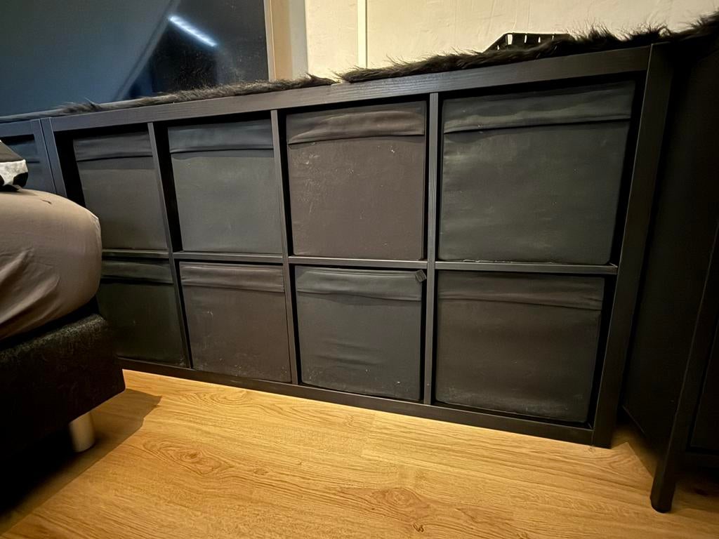 Ikea Kallax kast met mandjes - zwart., Huis en Inrichting, Ophalen, Zo goed als nieuw