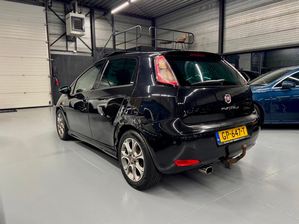Fiat Punto Evo 0.9 TwinAir Lounge Pano/Clima/LM, Voorwielaandrijving, 101 pk, Gebruikt, Euro 6