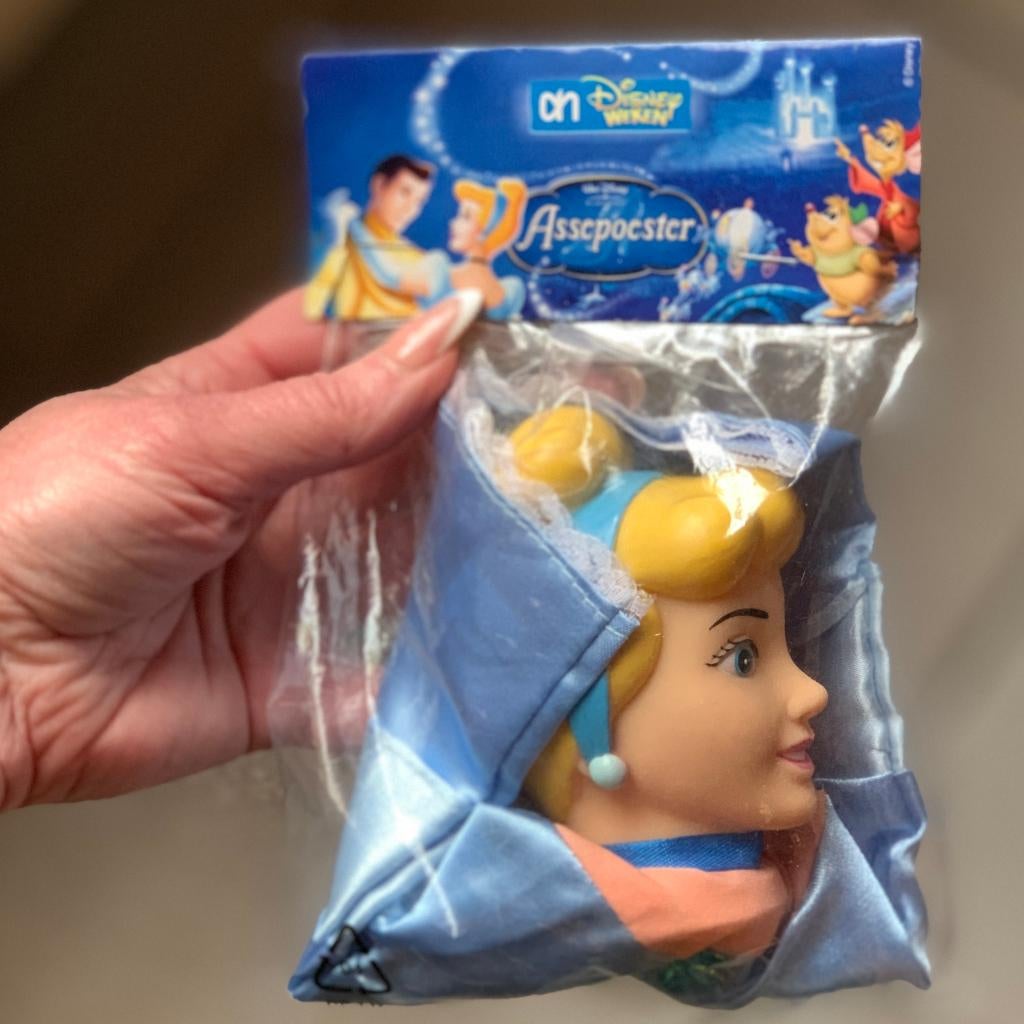 Disney Poppenkastpop Assepoester (nieuw), Verzamelen, Verzenden, Assepoester of Belle, Nieuw, Overige typen