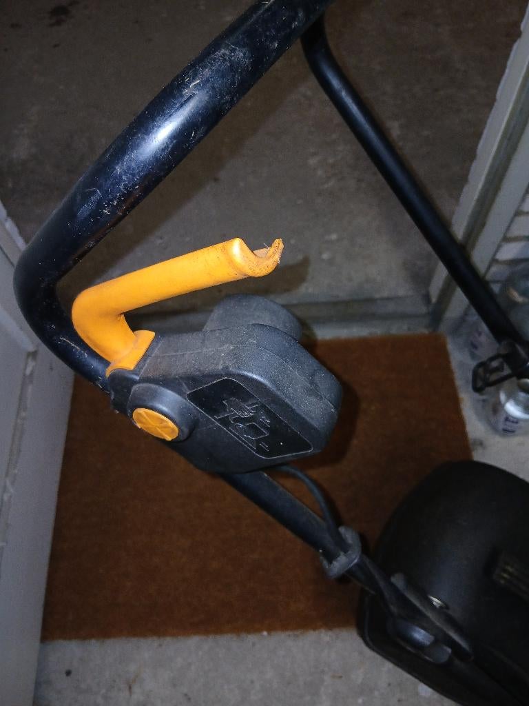Grasmaaier elektrisch, Ophalen, Gebruikt, Elektrische grasmaaier, Opvangzak