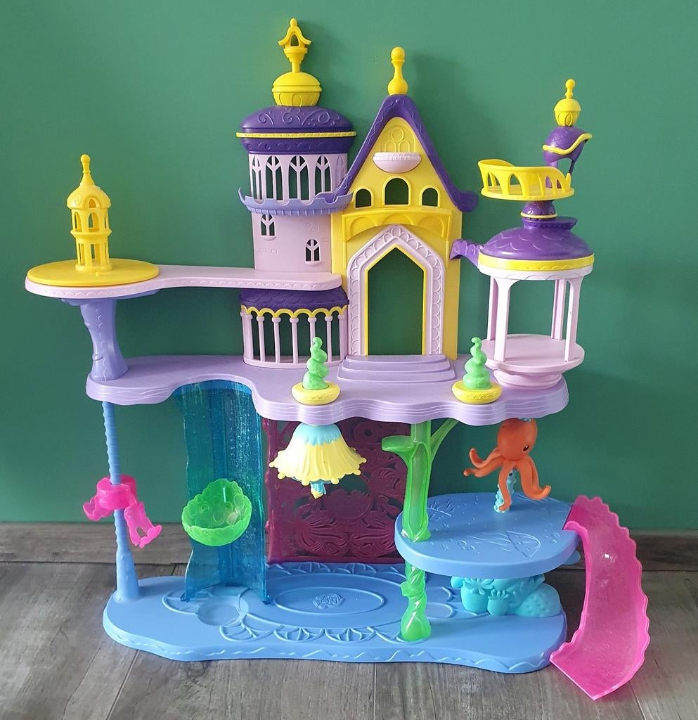 My Little Pony Seaquestria Kasteel met accessoires, Ophalen of Verzenden, Gebruikt