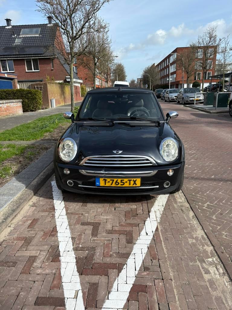 Mini 1.6 16V Cooper Cabrio 2007 Zwart, Auto's, Mini, Voorwielaandrijving, 4 cilinders, Cabriolet, 4 stoelen