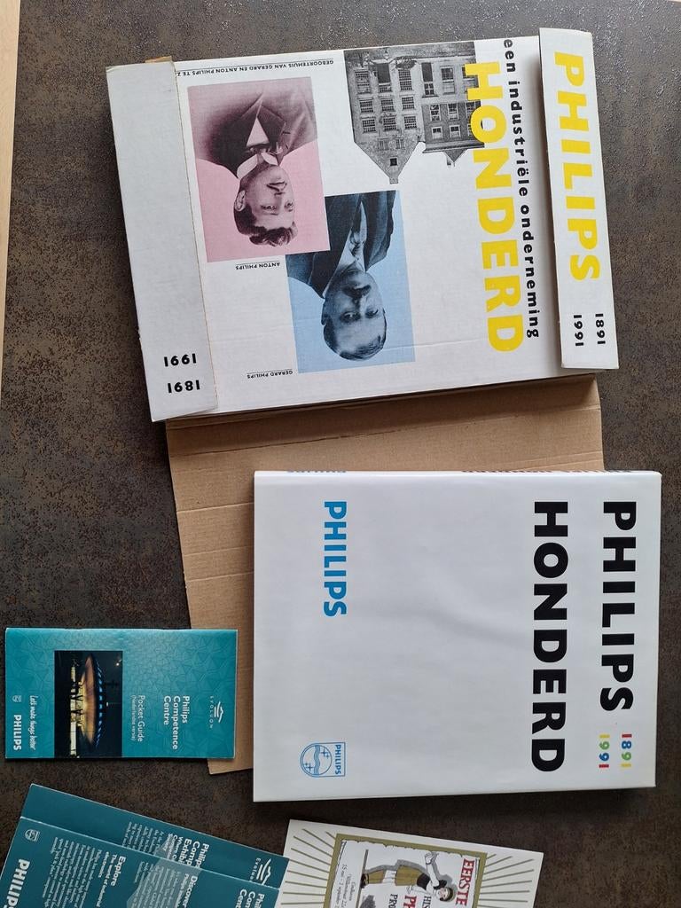 Philips Honderd 1891-1991 Jubileum Boek en Documentatie, Ophalen of Verzenden, Zo goed als nieuw, Onbekend, Catalogus