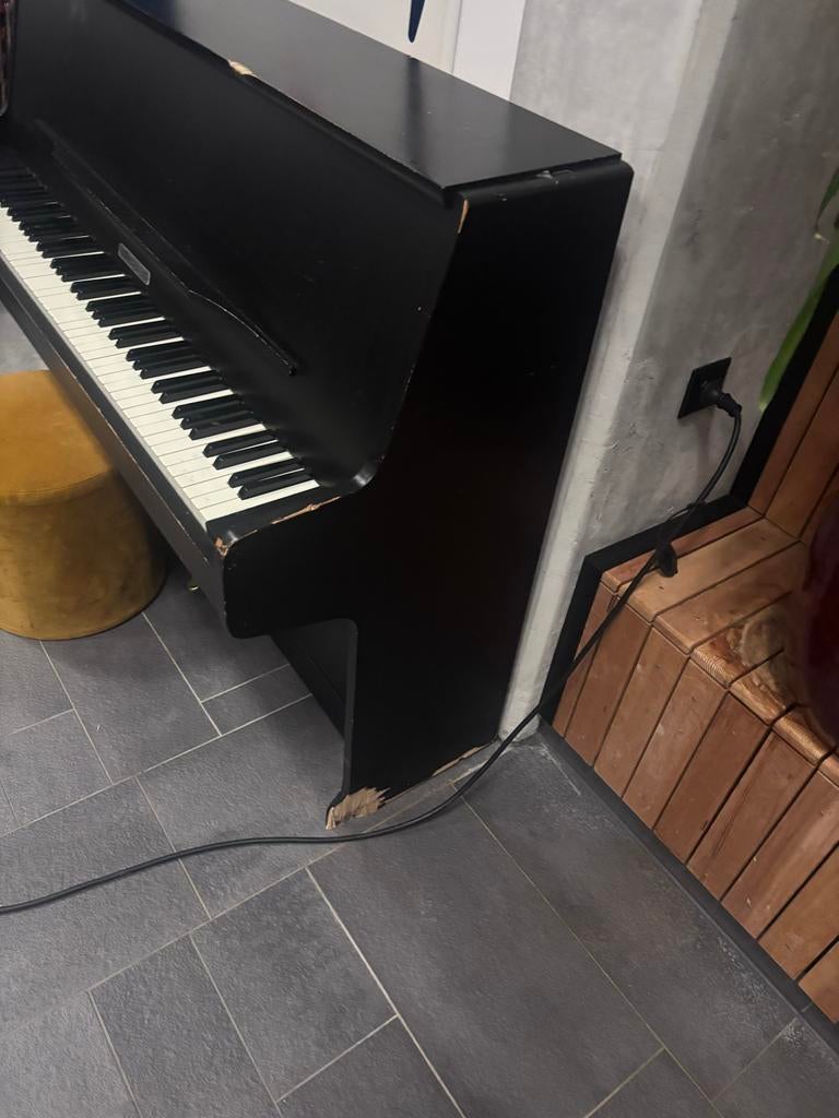 Zwarte piano, Muziek en Instrumenten, Piano's, Ophalen, Gebruikt, Zwart, Piano