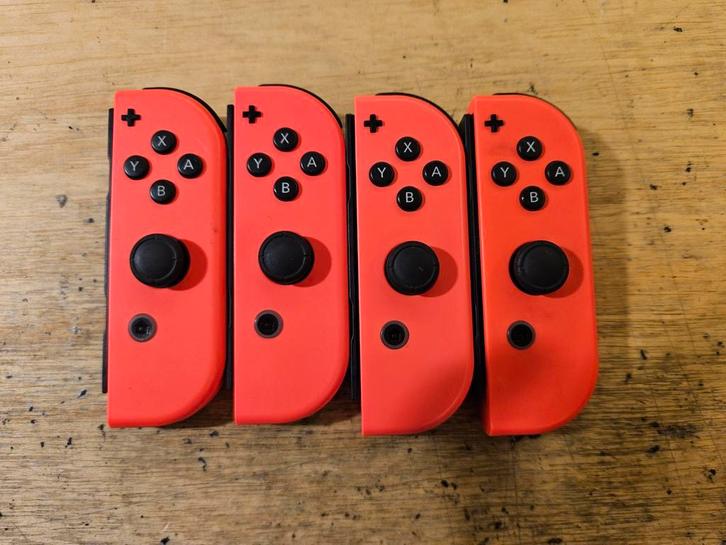 Joy con rechts rood (origineel voor nintendo switch), Spelcomputers en Games, Spelcomputers | Nintendo Consoles | Accessoires