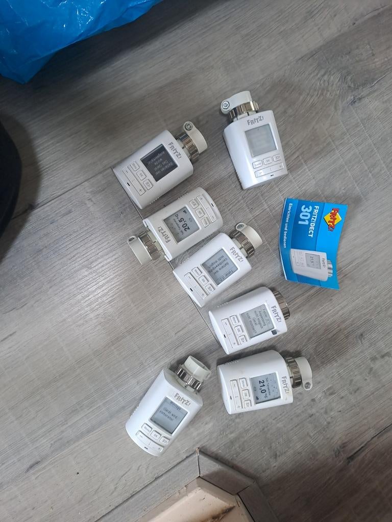 7x FRITZ!DECT 301 Slimme Thermostaatknoppen, Ophalen of Verzenden, Slimme thermostaat, Gebruikt