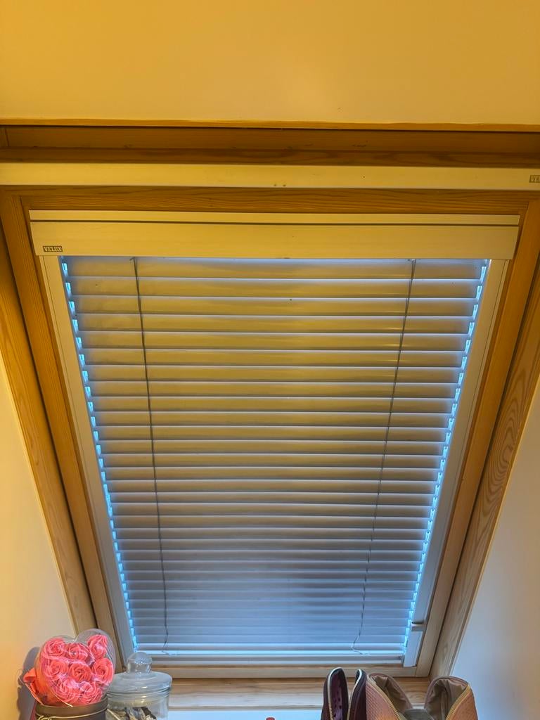 Velux dakraam grijze jaloezieën luxaflex GGL M06 3059 3x, Ophalen, Gebruikt, 50 tot 100 cm, Minder dan 100 cm