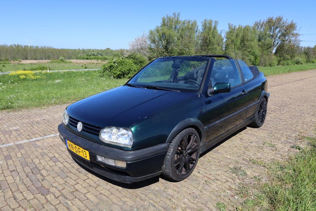 Volkswagen Golf 3 2.0 Cabriolet 85KW AUT | 1994 | 87.828 km, Auto's, Volkswagen, Zwart, 4 cilinders, 115 pk, 500 kg