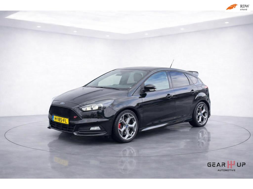 Ford Focus 2.0 ST 250 PK! LEER|KEYLESS|CRUISE|CLIMA|NAVI|, Auto's, Gebruikt, Euro 6, 4 cilinders, Zwart