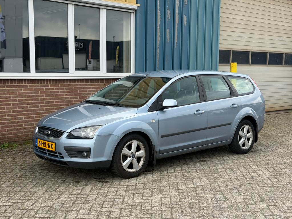 Ford Focus 1.6 74KW Wagon Cruise Airco Vooruitverwarming, Auto's, Ford, Bedrijf, Focus, ABS, Airbags, Airconditioning, Boordcomputer
