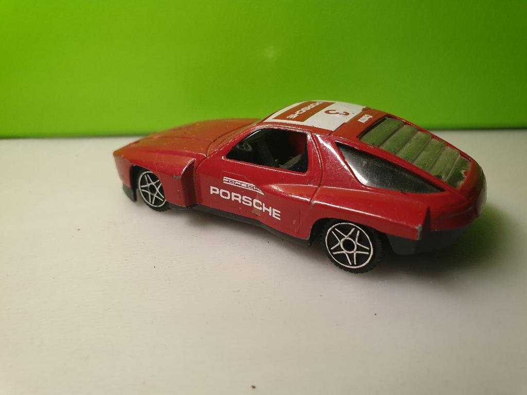 Polistil E2003 - Porsche 928 Turbo [rood] 1/40, Ophalen of Verzenden, Gebruikt, Auto