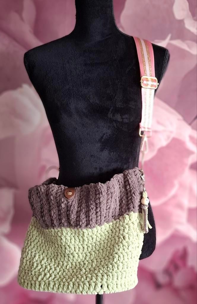 Gehaakte schoudertas met make-uptasje, Ophalen of Verzenden, Nieuw, Groen, Schoudertasje