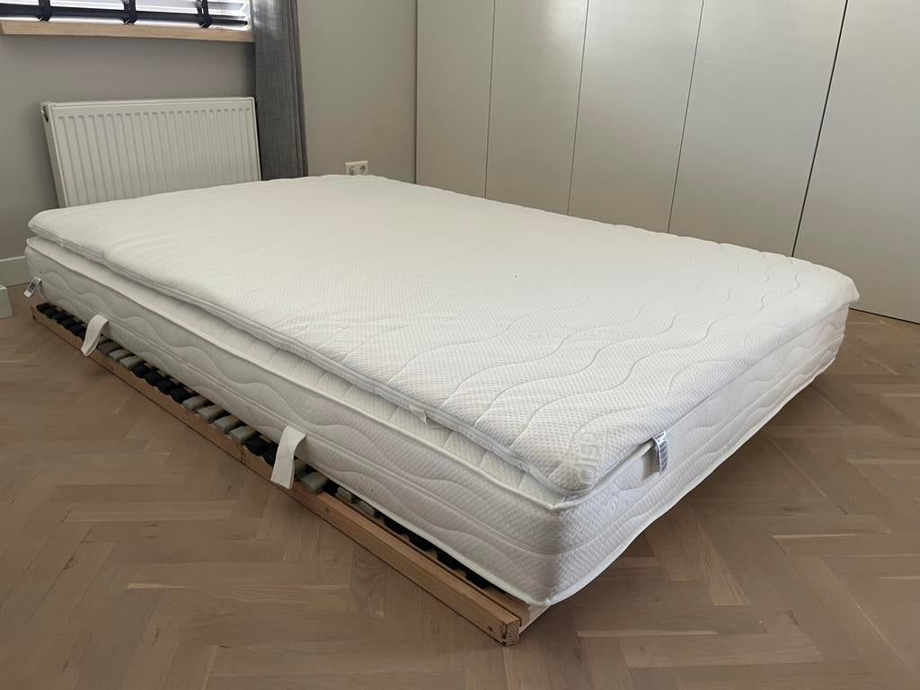 Volledige set 140x200 Lattenbodem + matras + topper + dekbed, Huis en Inrichting, Slaapkamer | Matrassen en Bedbodems, Ophalen