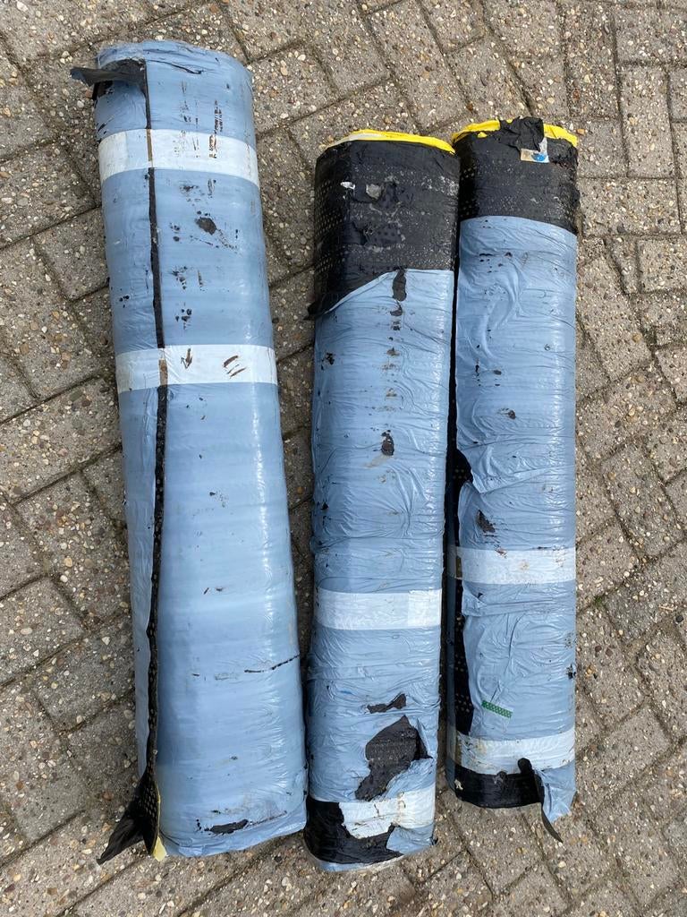 3 nieuwe rollen dakleer ongebruikt dakbedekking, Ophalen, Overige materialen, Zwart, Zo goed als nieuw
