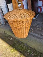 Rieten opbergmand, Ophalen, Gebruikt, Mand, Rond