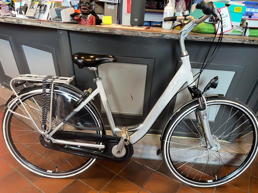 GIANT CENTRO 50cm ALU frame 8speed Nexus Z.G.A.N., Ophalen, GIANT, Versnellingen, Giant