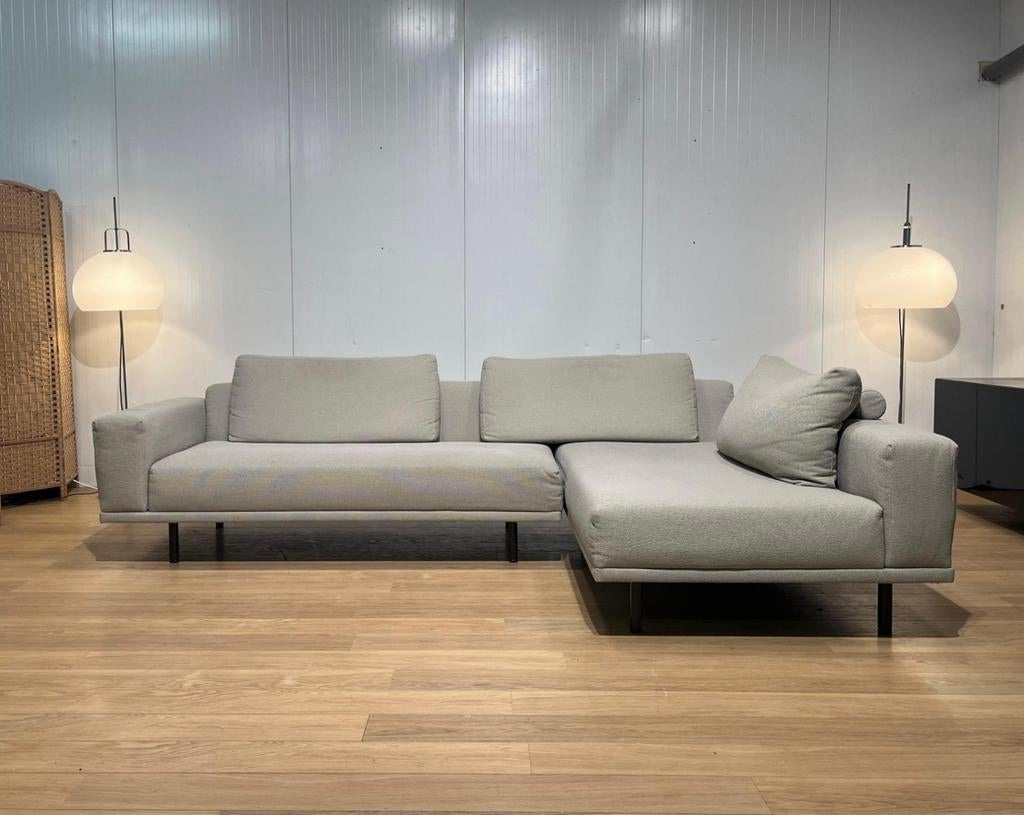 Design on Stock Cascade Hoekbank - €1.650 Meeneemprijs, 250 tot 300 cm, Gebruikt, Hoekbank, Design on Stock