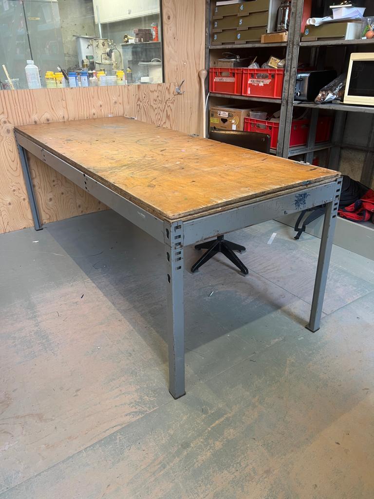 vintage tafel, Overige houtsoorten, Gebruikt, Vijf personen of meer, Industrieel  vintage