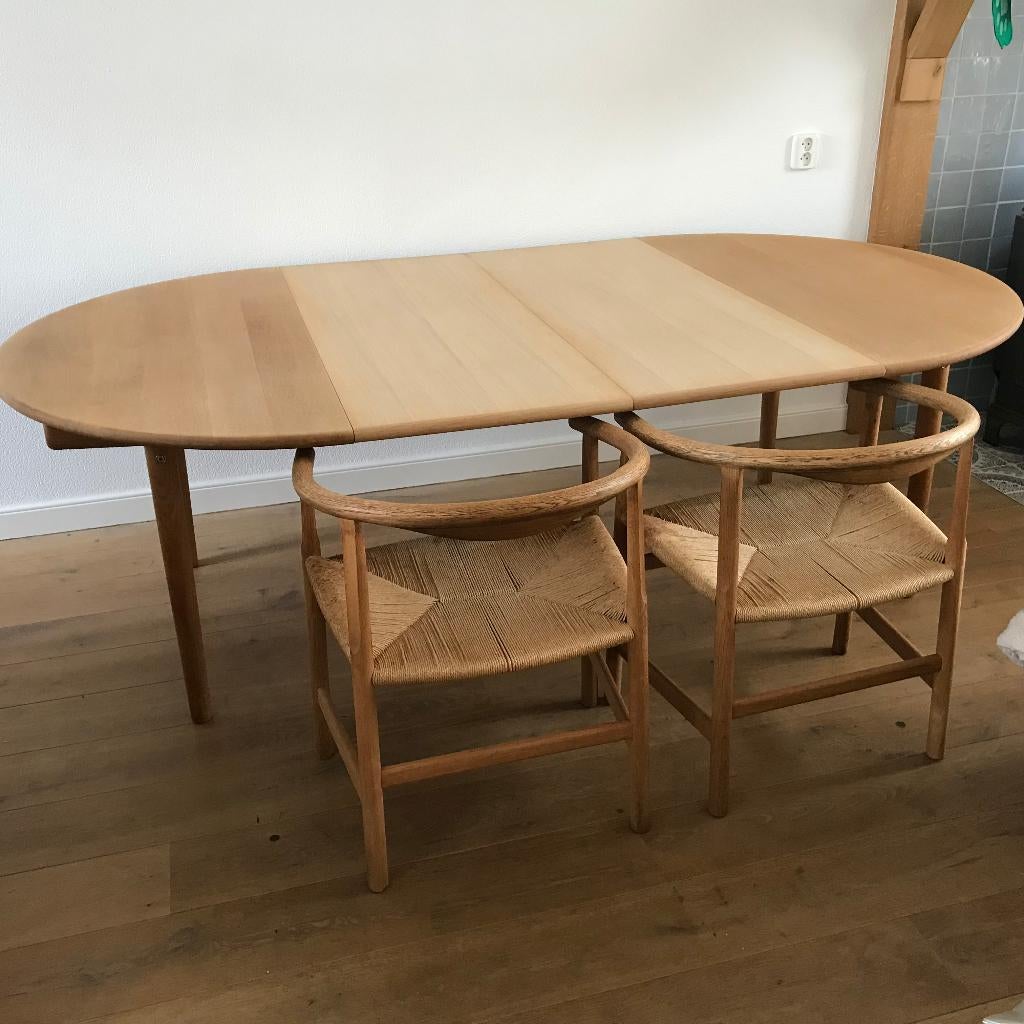 IZGS PP mobler Hans Wegner tafel PP-70  4 stoelen PP-201, Bruin, Ophalen of Verzenden, Zo goed als nieuw, Nvt