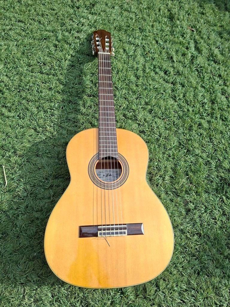 Aria klassieke gitaar ak-200, Ophalen of Verzenden, Zo goed als nieuw, Klassieke of Spaanse gitaar