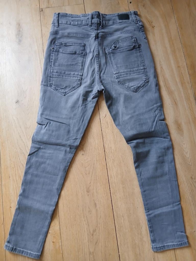 Grijze skinny jeans van 8mm maat 29, Ophalen of Verzenden, Zo goed als nieuw, Grijs, W28 - W29 (confectie 36)