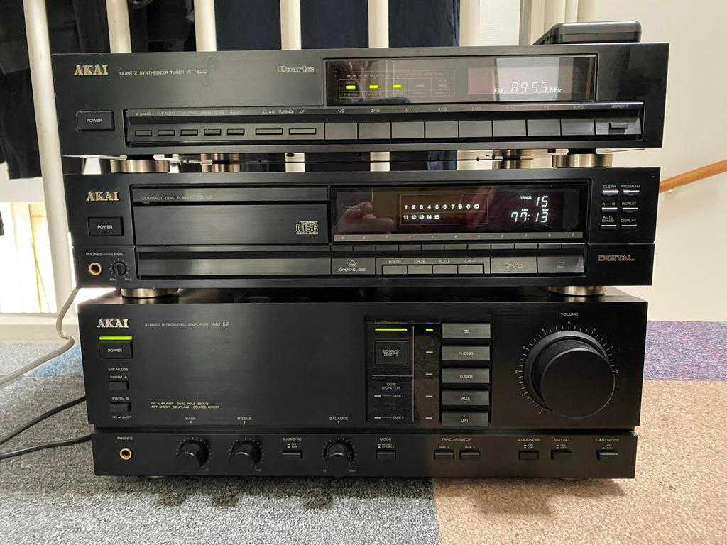 AKAI AM-52 Set: Versterker, CD-speler met afstandsbediening,, Gebruikt, Losse componenten, Ophalen of Verzenden, Akai