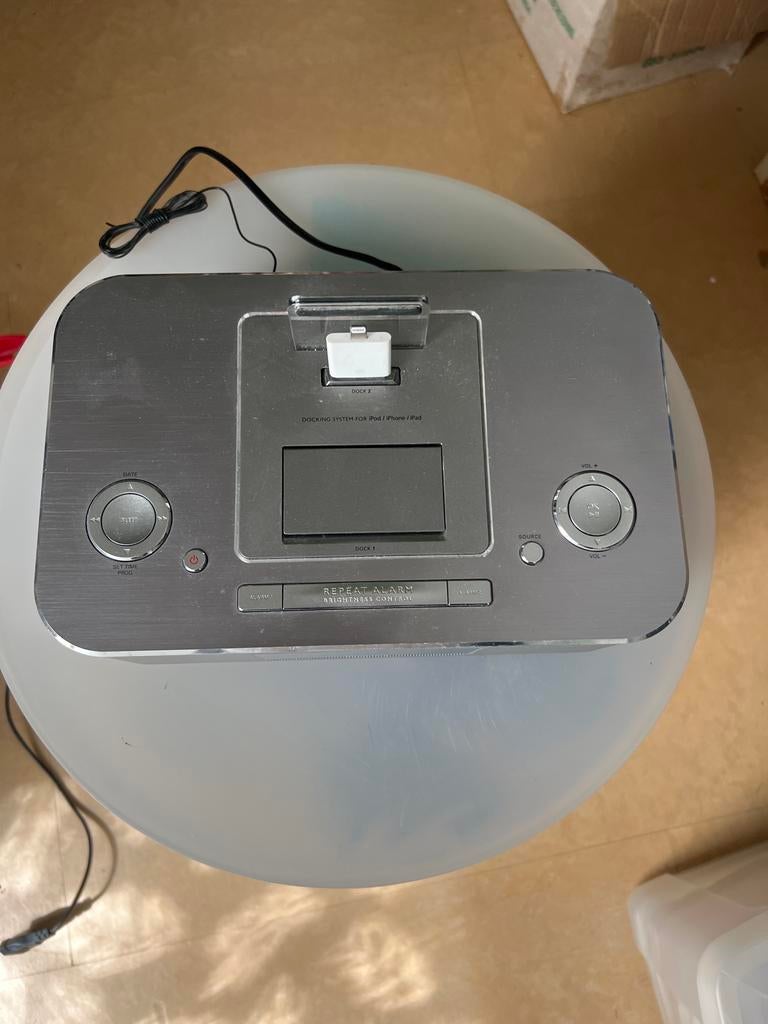 Philips Docking Station voor iPod/iPhone/iPad, Philips, Gebruikt, Tuner of Radio, MP3-aansluiting