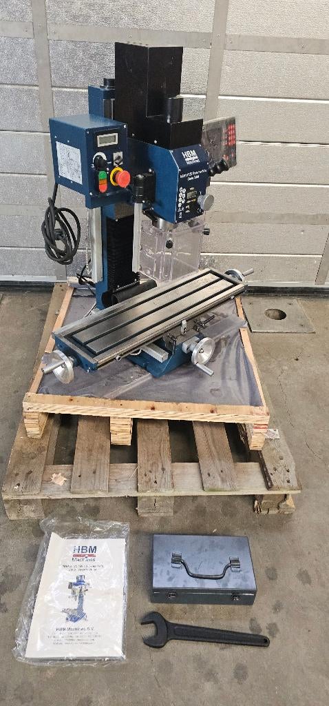 HBM freesmachine BF 25 grote tafel digitale uitlezing - 750W