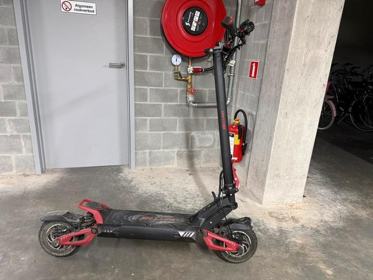 Vsett 10+ elektrische step scooter - dual motor 2800 Watt, Fietsen en Brommers, Steps, Gebruikt, Elektrische step (E-scooter)