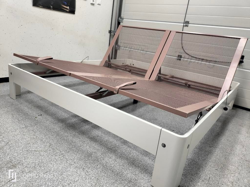 Auping Auronde bed 180x200  met verstelbare bodems