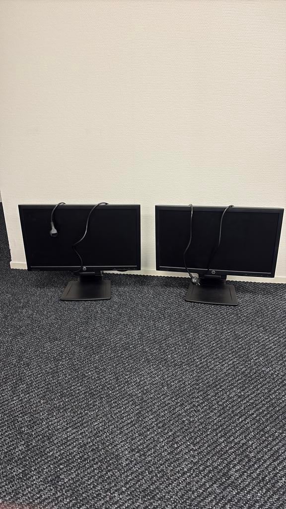 3x Hp monitor, Computers en Software, Monitoren, Ophalen, IPS, Full HD, Zo goed als nieuw