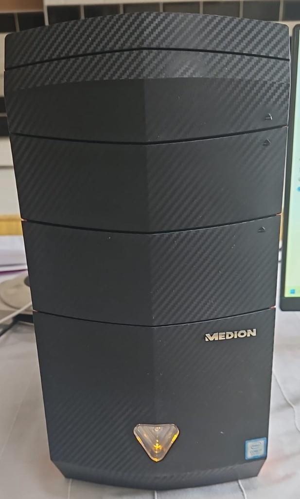 Medion i7-8700 PC desktop computer, Computers en Software, Desktop Pc's, Gebruikt, 3 tot 4 Ghz, HDD, 8 GB, Met videokaart, Ophalen