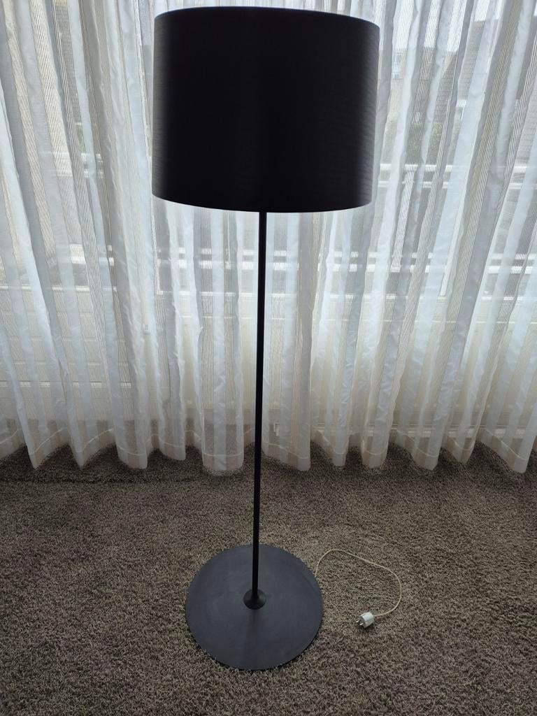 Foscarini Twiggy zwarte vloerlamp, Huis en Inrichting, Lampen | Vloerlampen, Ophalen, Zo goed als nieuw, 150 tot 200 cm