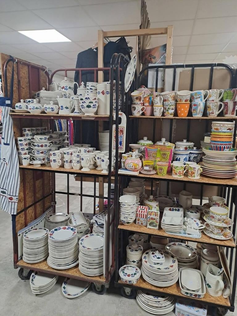 Boerenbont/blond amsterdam bij kramenhuis oosterwolde, Huis en Inrichting, Keuken | Servies, Ophalen, Zo goed als nieuw, Bord(en)