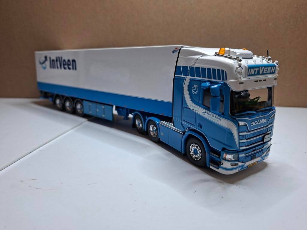 Tekno kees in het veen scania, Hobby en Vrije tijd, Modelauto's | 1:50, Ophalen of Verzenden, Nieuw, Bus of Vrachtwagen, Tekno
