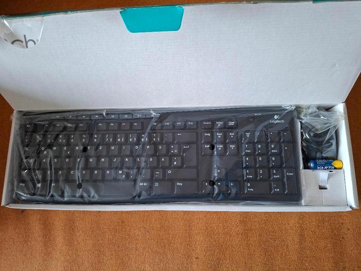 Logitech MK270 Wireless Combo - Duits toetsenbord - muis, Computers en Software, Toetsenborden, Nieuw, Overige indelingen, Draadloos