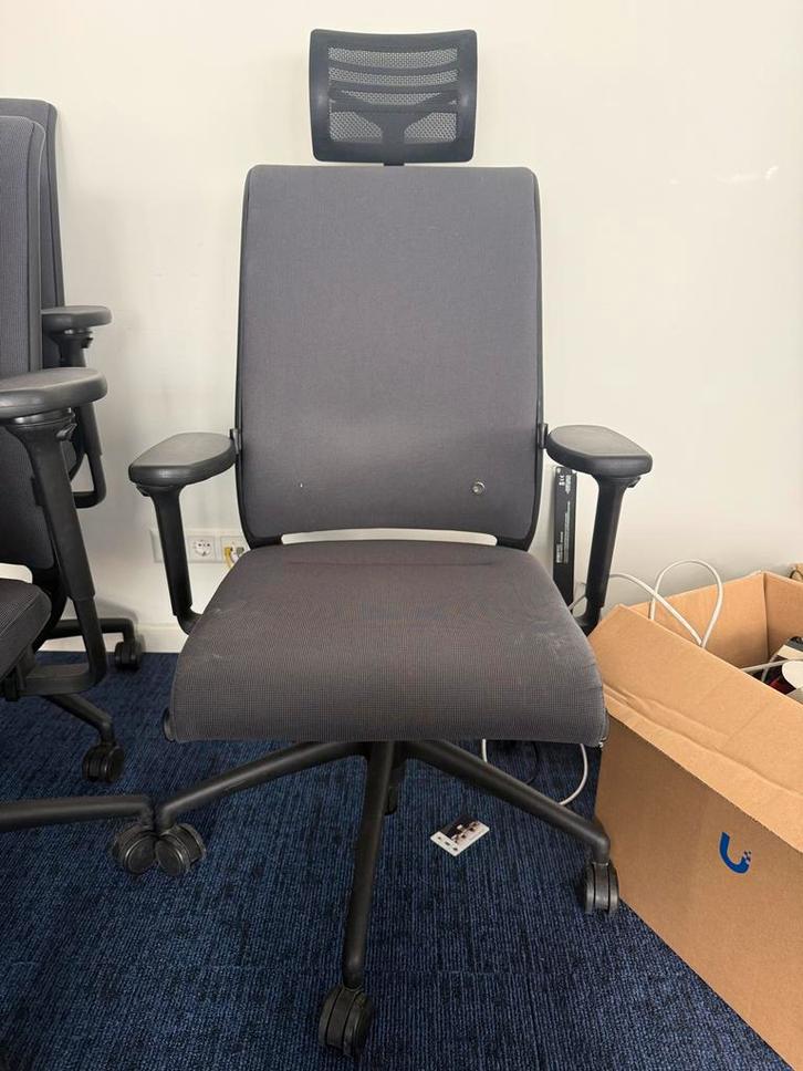 Interstuhl Ergonomische Bureaustoel met Hoofdsteun - Grijs, Huis en Inrichting, Bureaustoelen, Gebruikt, Bureaustoel, Grijs, Ergonomisch