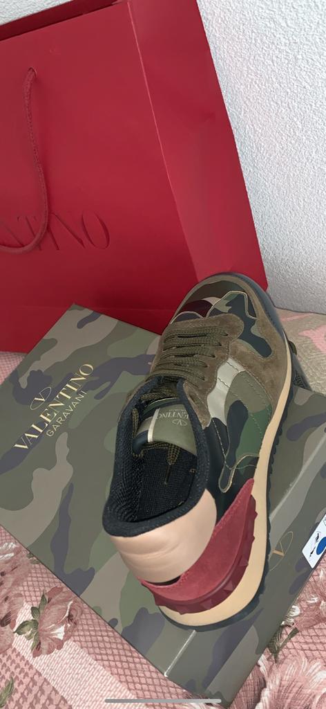 Valentino Garavani Camouflage Maat 37, Ophalen, Zo goed als nieuw, Overige kleuren, Sneakers of Gympen