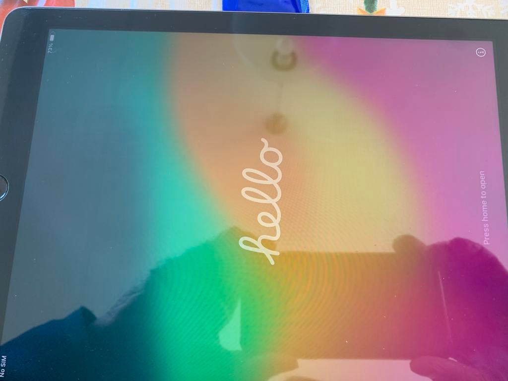 iPad 6e generatie 128 GB met simkaart slot, Computers en Software, Apple iPads, 9 inch, Apple iPad, Ophalen of Verzenden, Zo goed als nieuw