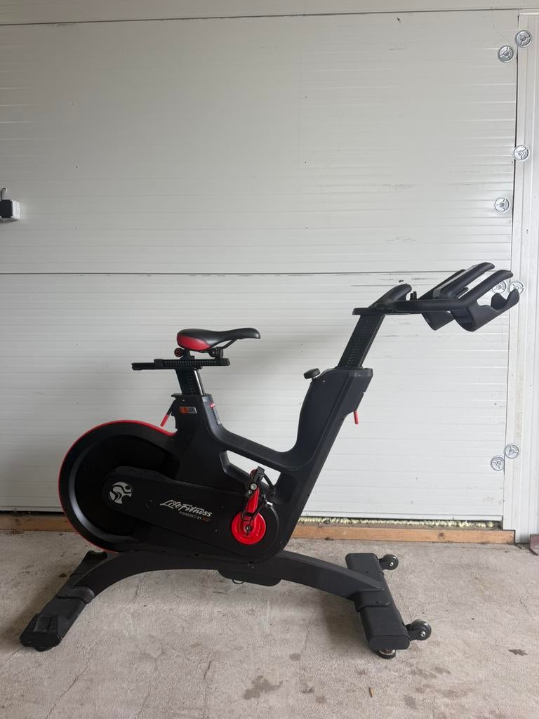 Life Fitness ICG IC7 spinningbike / BJ2020/ 15 stuks