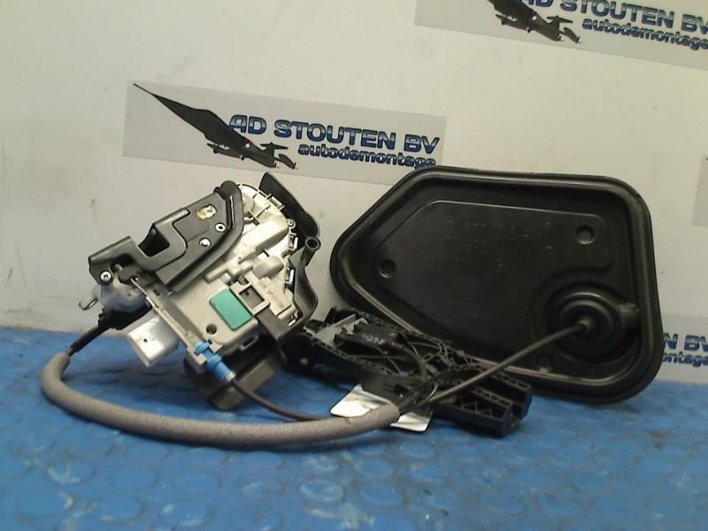 Portierslot Links Voor Audi A3 Limousine (8VS/8VM) 2018, Auto-onderdelen, Carrosserie en Plaatwerk, Gebruikt, Auto-Union-Straße  1, Ingolstadt 85057, , Duitsland
