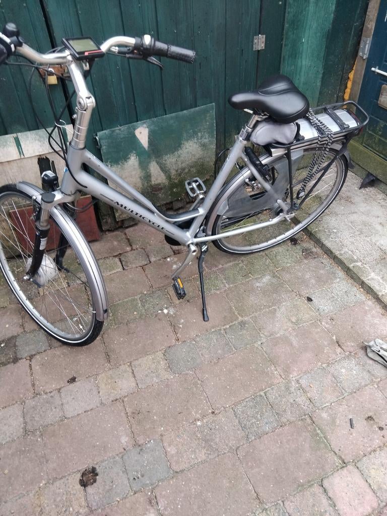Elektrische fiets - werkt niet, accu defect, Ophalen, Gebruikt, Minder dan 30 km per accu, Overige merken