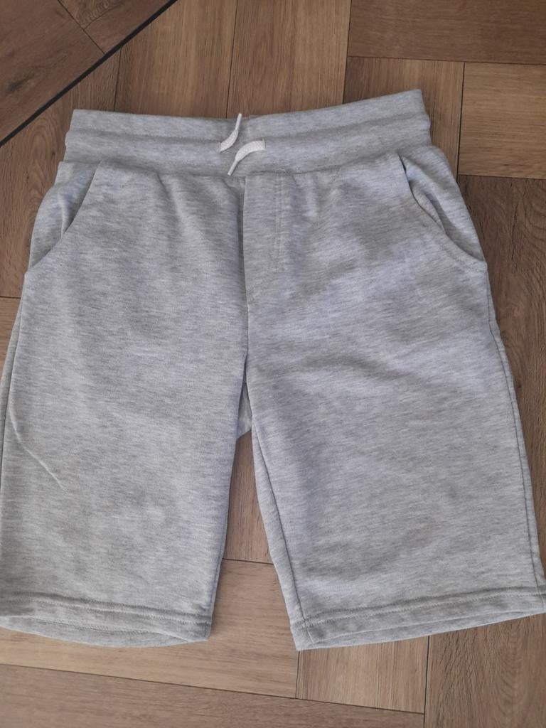 Grijze jogging short maat 158/164 (12-14 jaar), Kleding | Heren, Chapter Young, Overige maten, Ophalen of Verzenden, Zo goed als nieuw