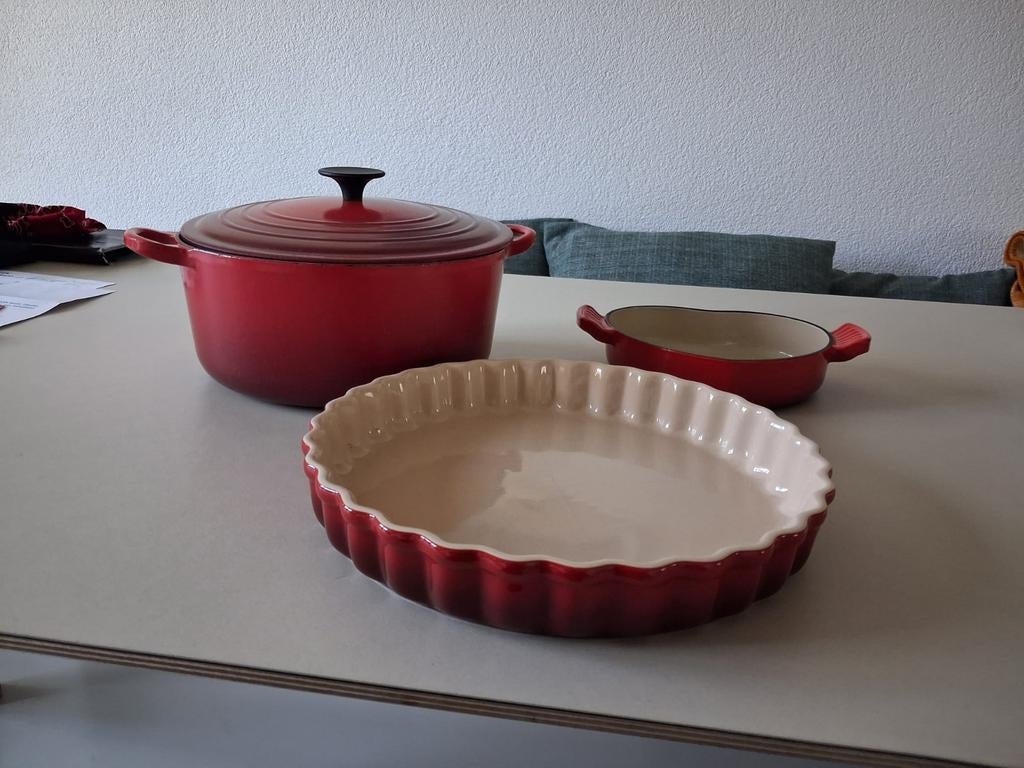 Le Creuset Set: Braadpan, Ovenschaal, Taartvorm, Ophalen, Gebruikt, Gietijzer, Pannenset